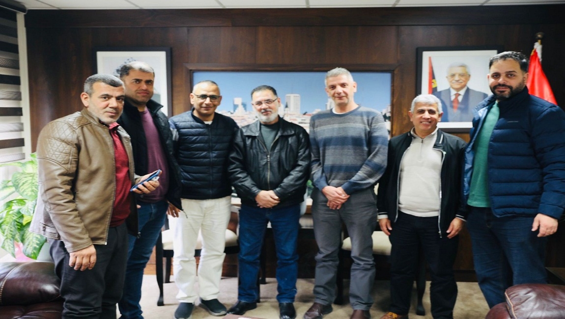 رئيس هيئة شؤون الأسرى والمحررين يستقبل وفداً من الحملة الوطنية للإفراج عن الأسير القائد مروان البرغوثي 